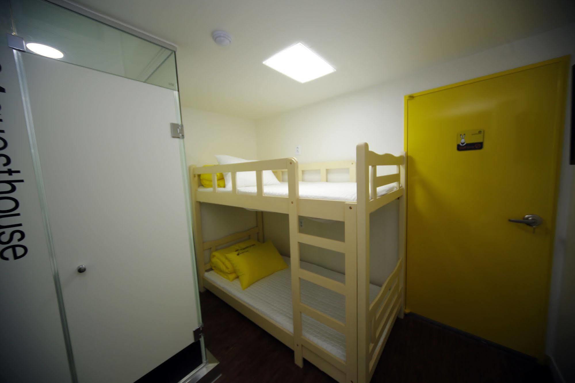 24 Guesthouse Seoul City Hall Bagian luar foto