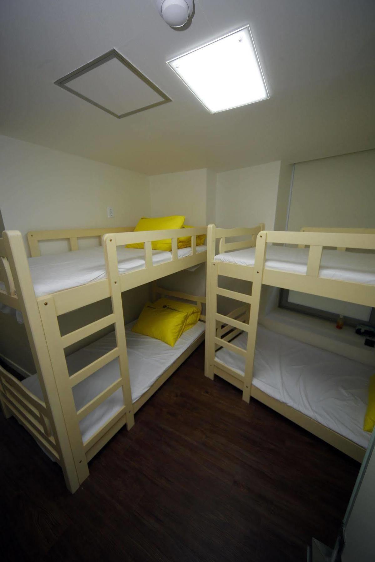 24 Guesthouse Seoul City Hall Bagian luar foto