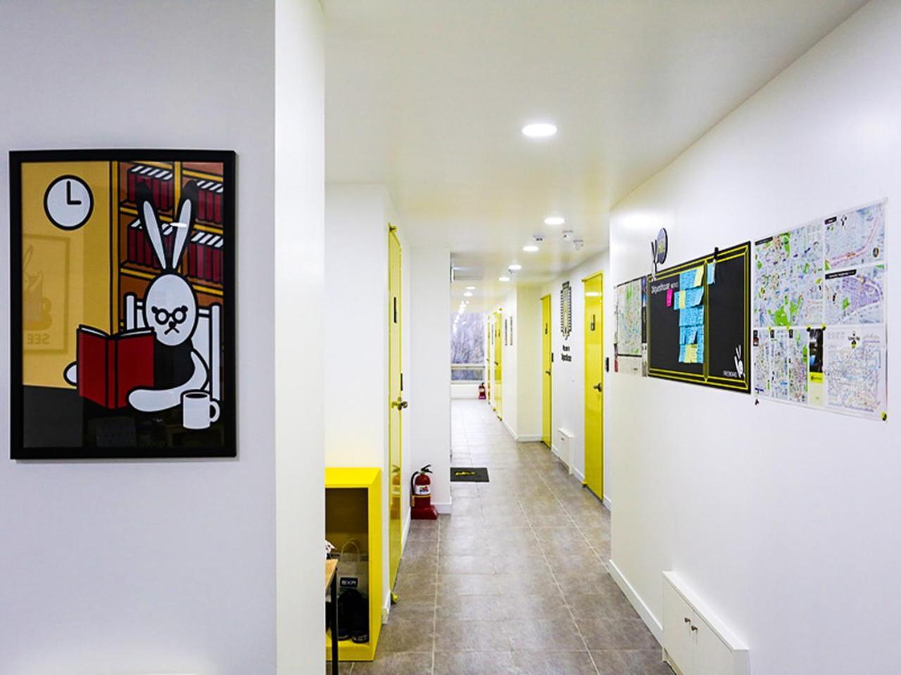24 Guesthouse Seoul City Hall Bagian luar foto